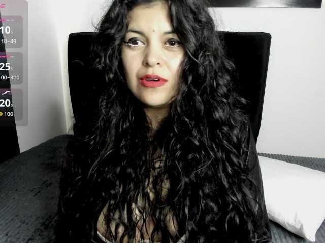 scarlett-wOlf live webcam show