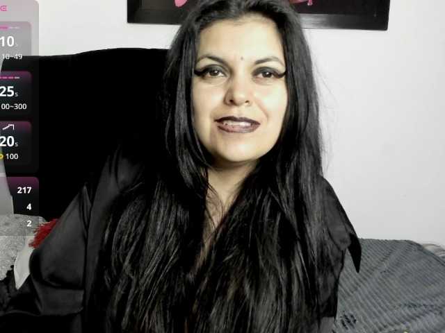 scarlett-wOlf live cam on BongaCams