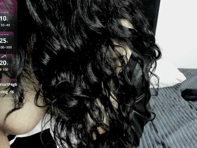 scarlett-wOlf live webcam show