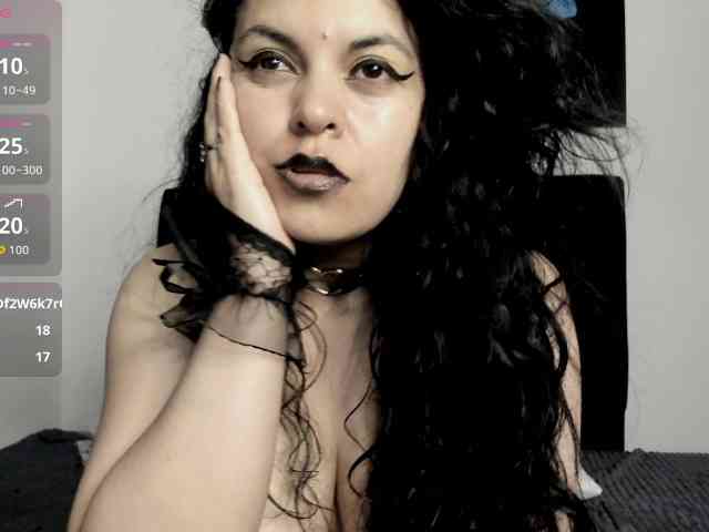 scarlett-wOlf webcam