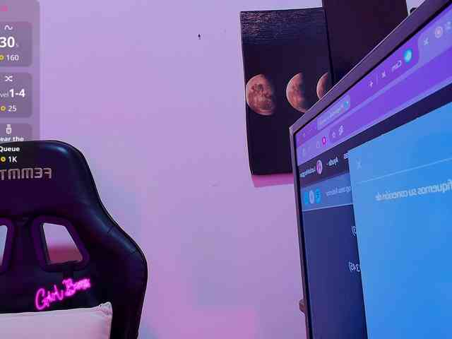 LuciaMorggan webcam