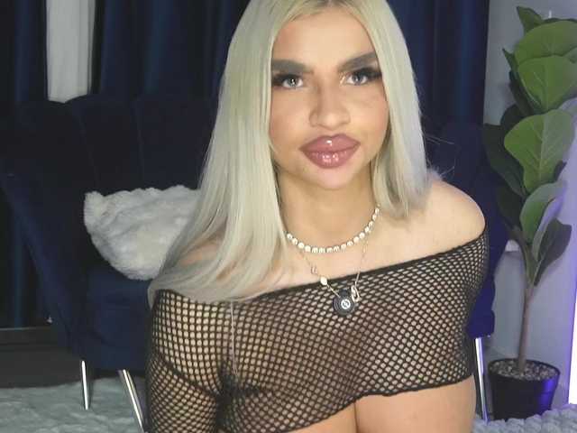 ChrystalCade live cam on BongaCams