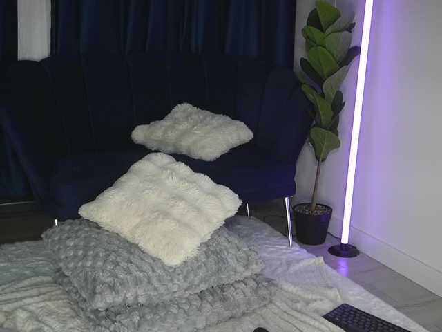 ChrystalCade live cam on BongaCams
