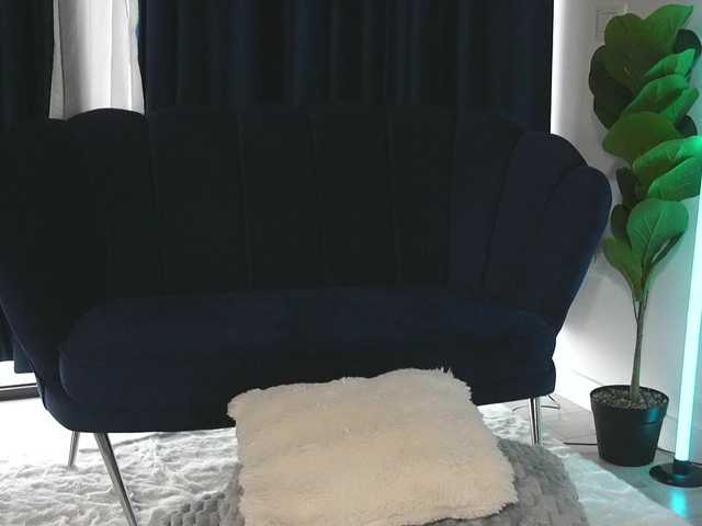 ChrystalCade live cam on BongaCams
