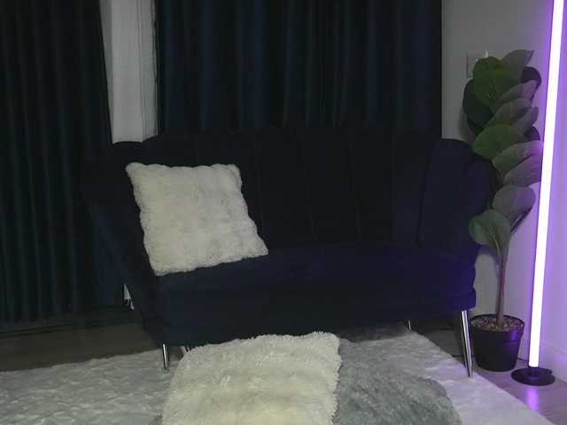 ChrystalCade live cam on BongaCams