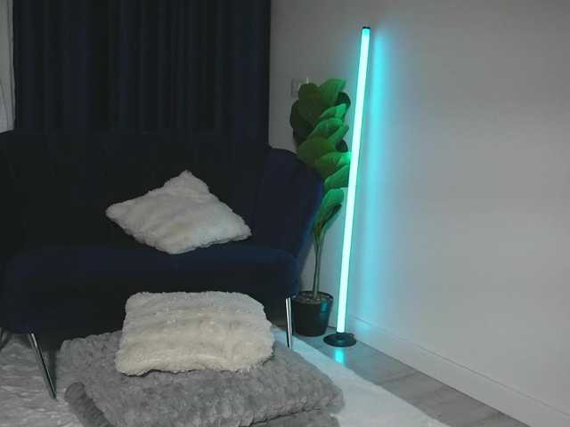 ChrystalCade live cam on BongaCams