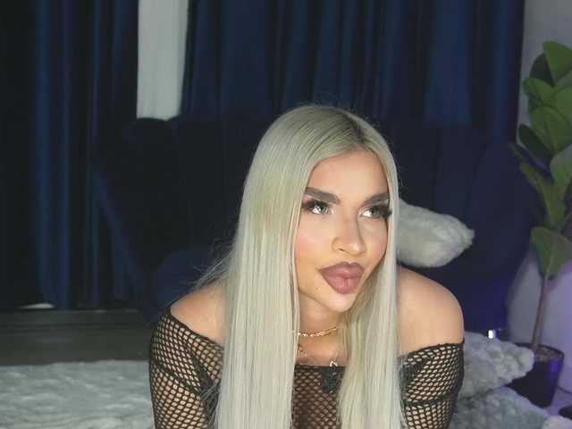 ChrystalCade live cam on BongaCams