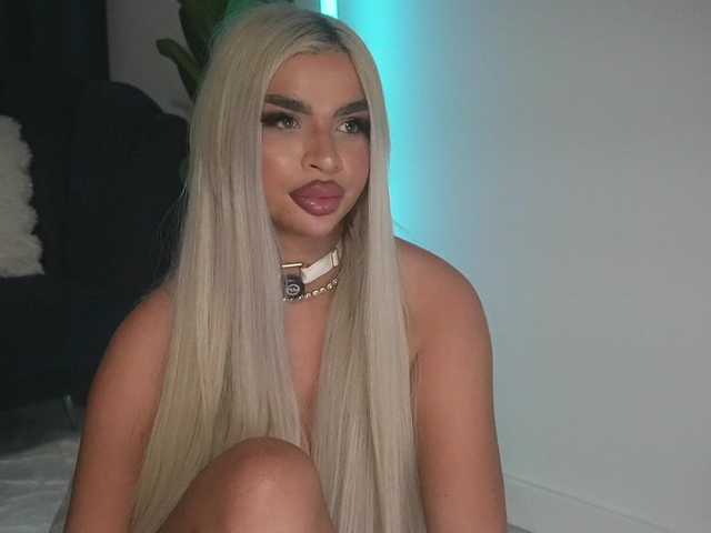 ChrystalCade live cam on BongaCams