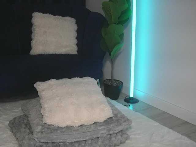 ChrystalCade live cam on BongaCams