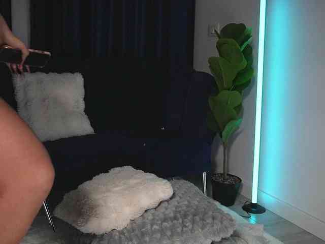 ChrystalCade webcam