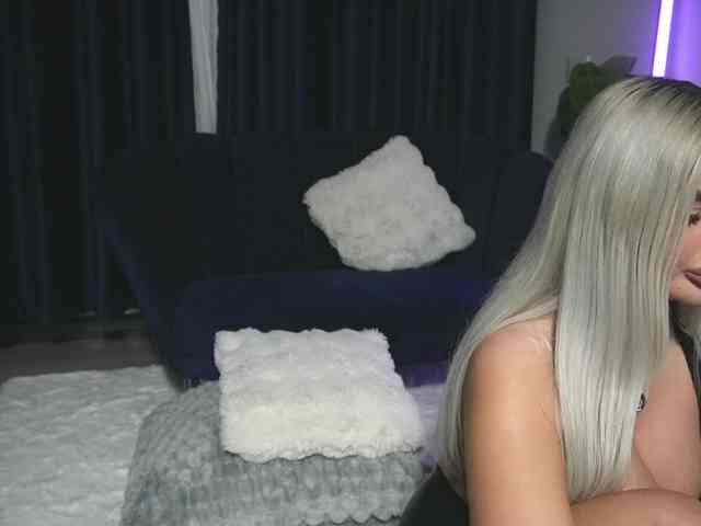 ChrystalCade webcam