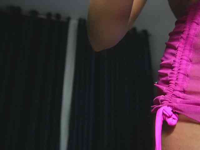 ChrystalCade Live Webcam on BongaCams