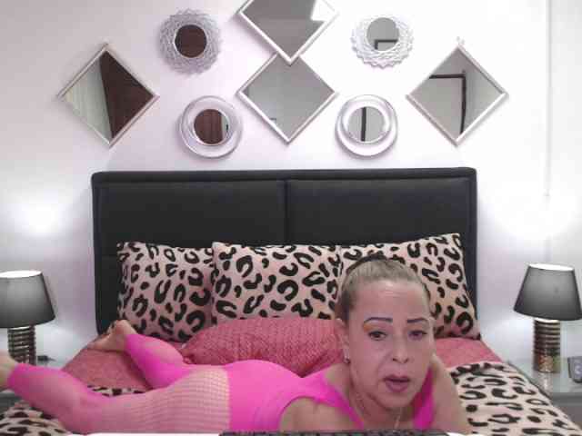 tiaramature01 webcam