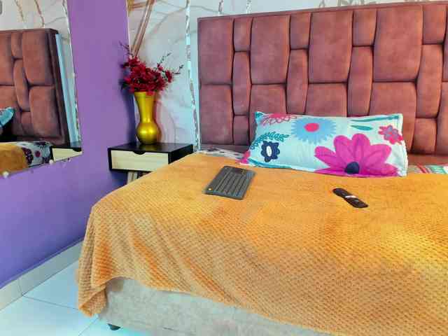 haeily-ruiz webcam