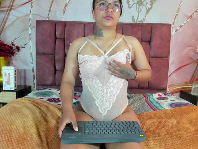 haeily-ruiz webcam