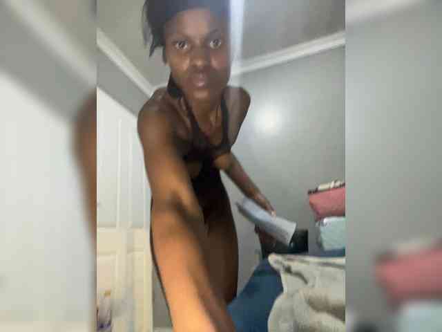CiaraB webcam