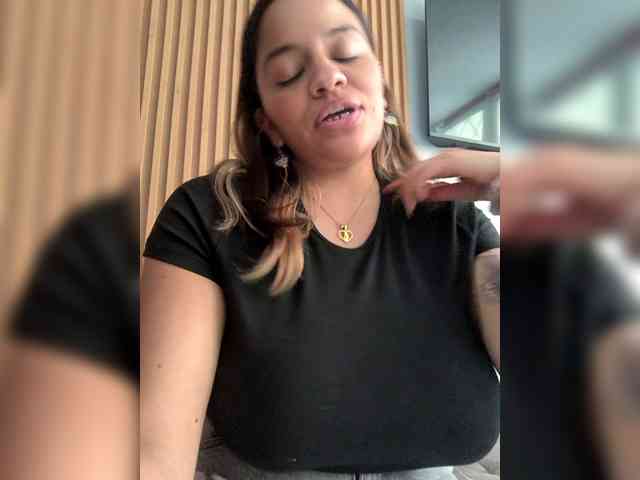 victoriafloyd1 webcam