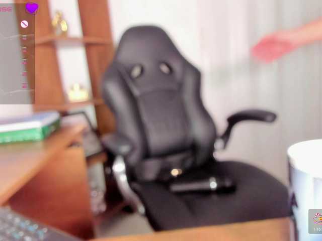 aslii-smith live cam on BongaCams