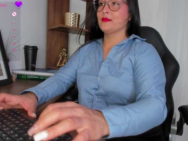 aslii-smith live cam on BongaCams