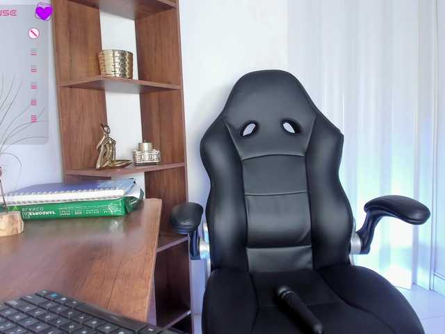 Aslii-smith live webcam show