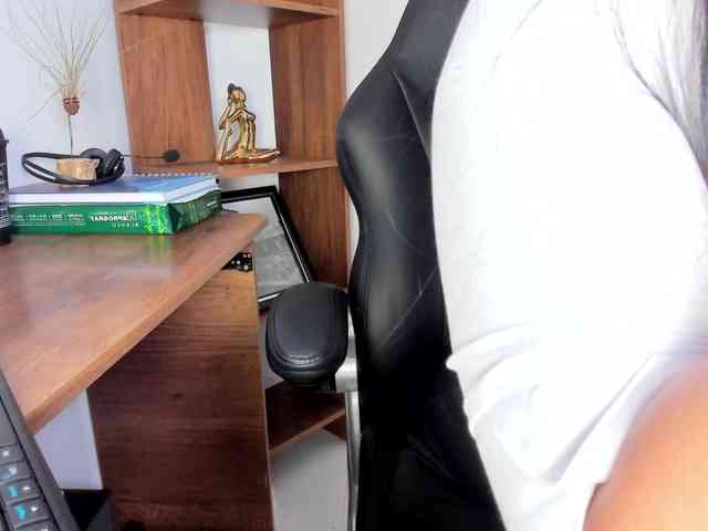 Aslii-smith webcam