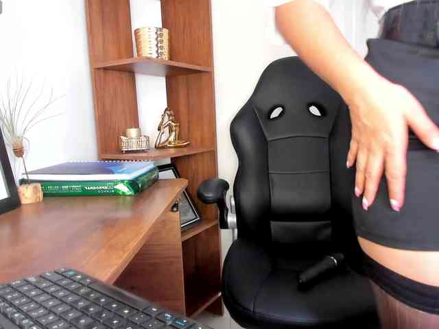 Aslii-smith webcam