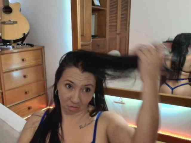 Taliapeach webcam