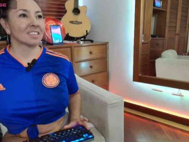 Taliapeach webcam