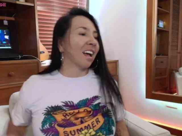 Taliapeach webcam