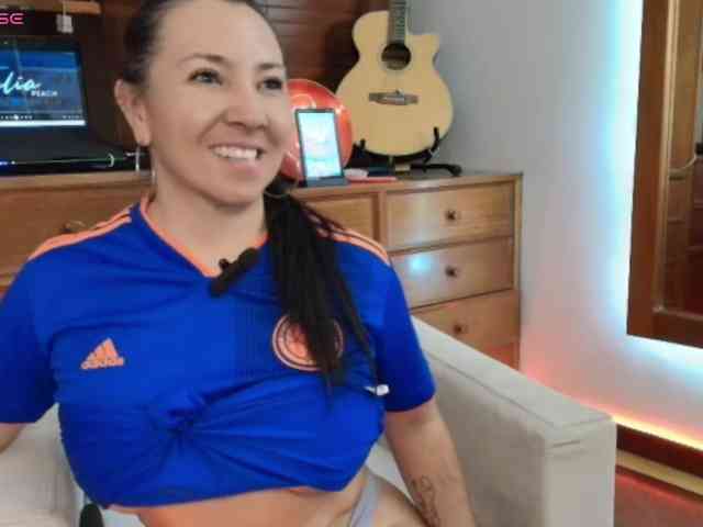 Taliapeach webcam