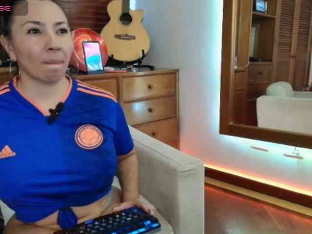 Taliapeach webcam