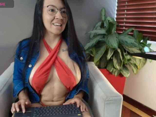 Taliapeach webcam