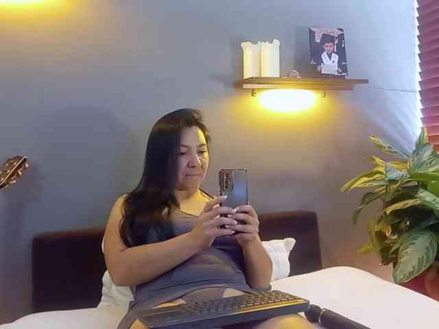 Taliapeach webcam