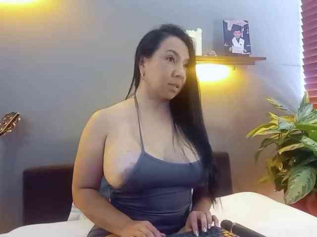 Taliapeach webcam