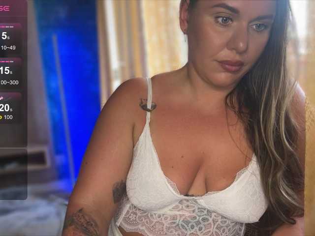miss-christine live cam on BongaCams