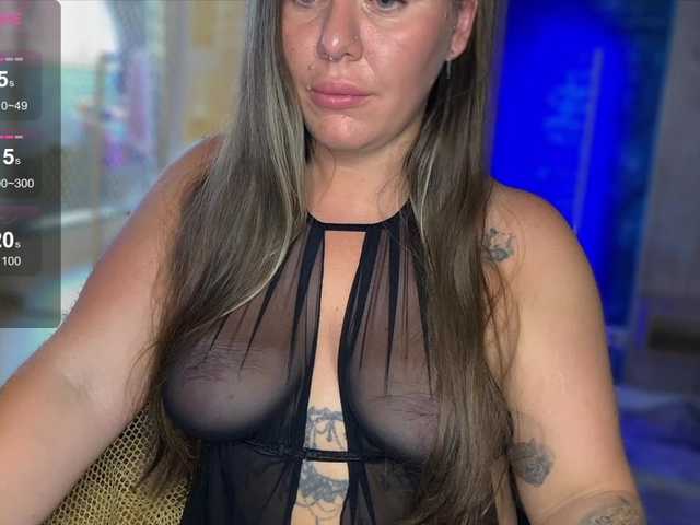 miss-christine live cam on BongaCams