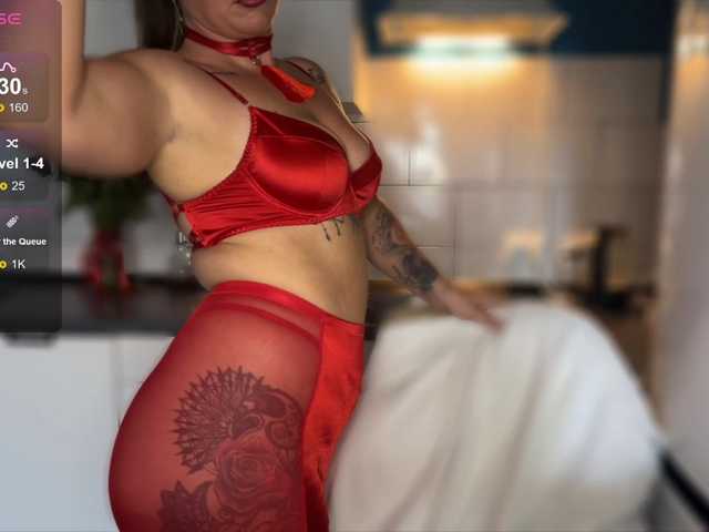 miss-christine live cam on BongaCams