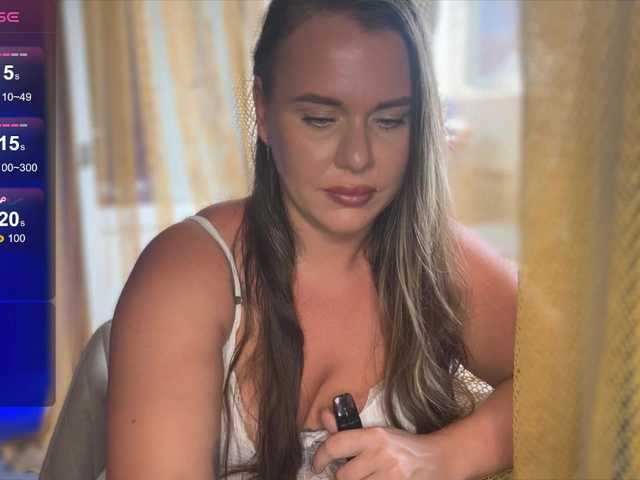 miss-christine live cam on BongaCams