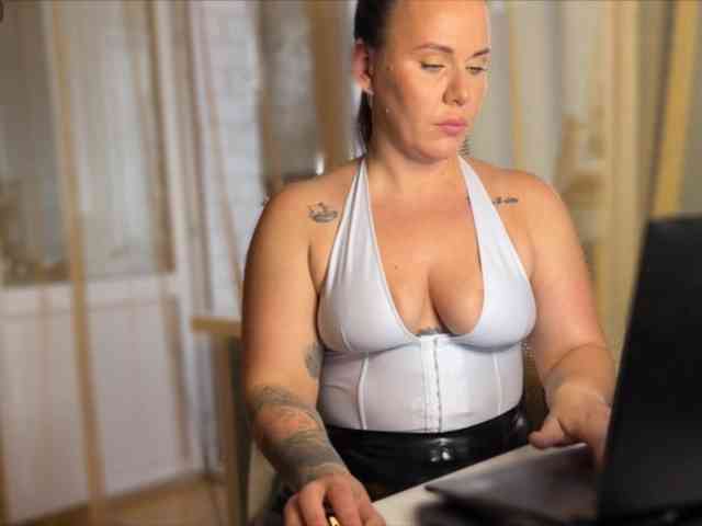 miss-christine webcam