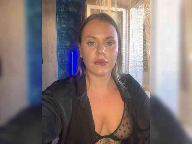 miss-christine webcam