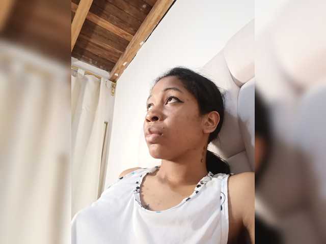 Silvanarose live cam on BongaCams