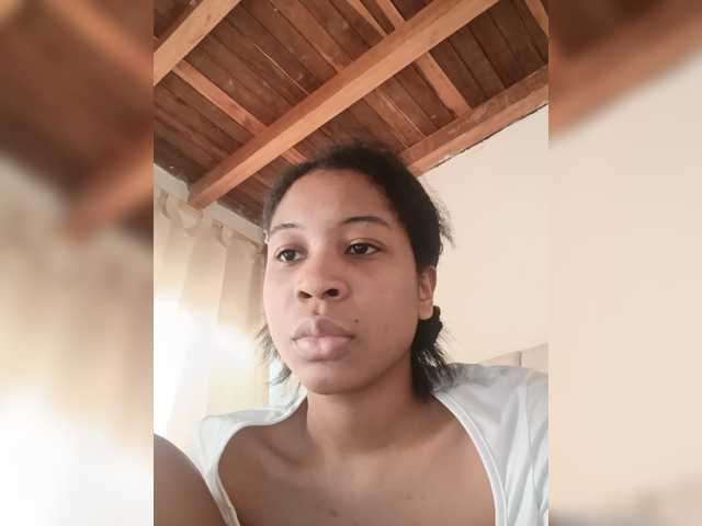 Silvanarose live cam on BongaCams