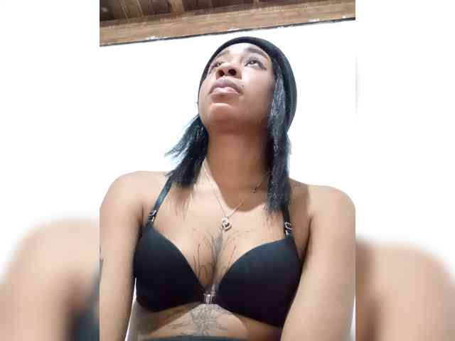 Silvanarose Live Webcam on BongaCams