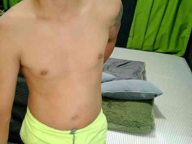 hotasian21