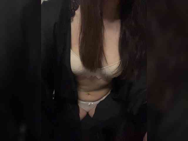 MilaBliss webcam