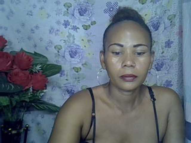 Samirayah live cam on BongaCams