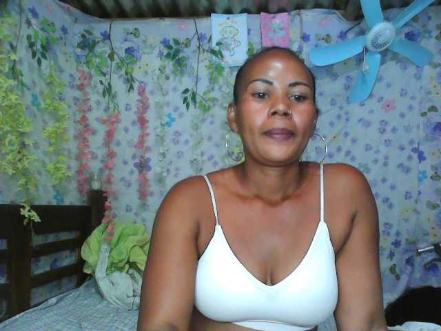 Samirayah live cam on BongaCams