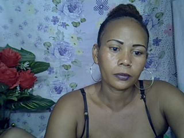 Samirayah live cam on BongaCams