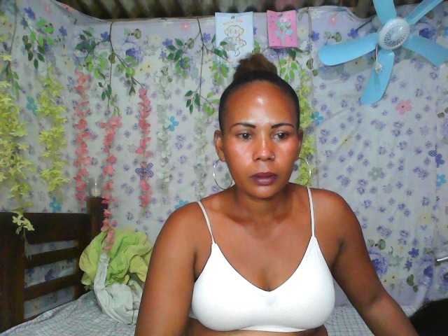 Samirayah live cam on BongaCams