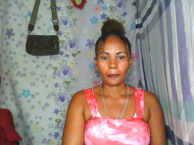 Samirayah live cam on BongaCams